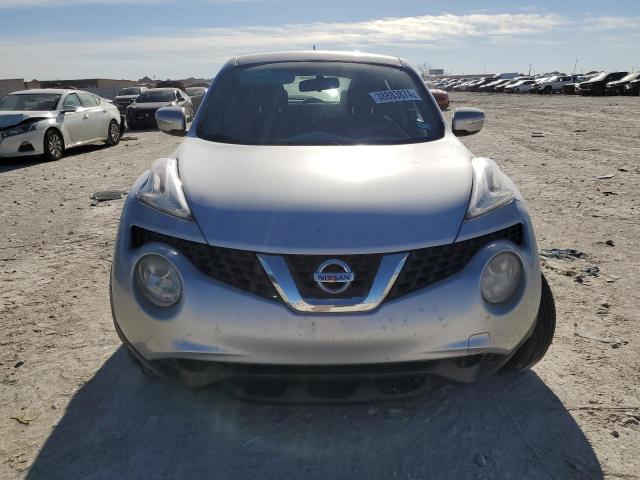 JN8AF5MR1HT702254 - 2017 NISSAN JUKE S SILVER photo 5