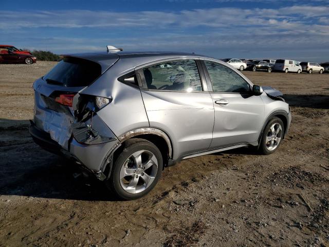 3CZRU5H34JM710468 - 2018 HONDA HR-V LX SILVER photo 3