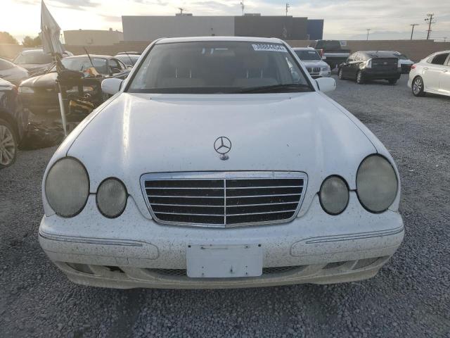 WDBJF65J61B259927 - 2001 MERCEDES-BENZ E 320 WHITE photo 5