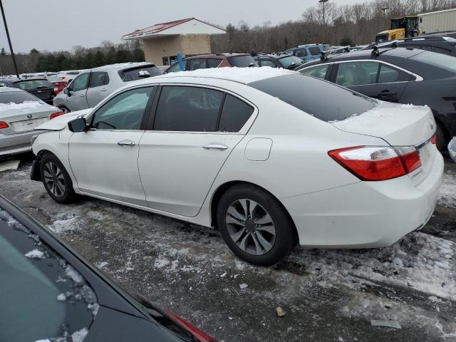 1HGCR2F30DA058756 - 2013 HONDA ACCORD LX WHITE photo 2