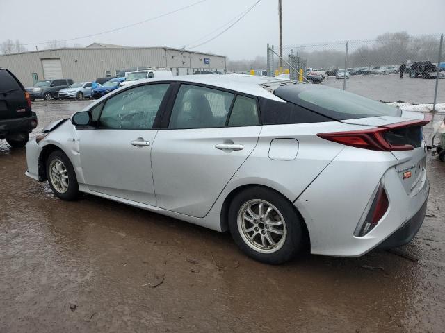 JTDKARFP4H3011866 - 2017 TOYOTA PRIUS PRIM ვერცხლისფერი ფოტო 2