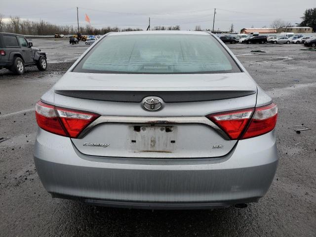 4T1BF1FK1GU247919 - 2016 TOYOTA CAMRY LE SILVER photo 6