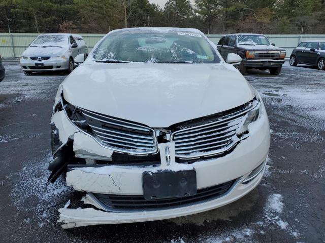 3LN6L2J98ER826138 - 2014 LINCOLN MKZ WHITE photo 5