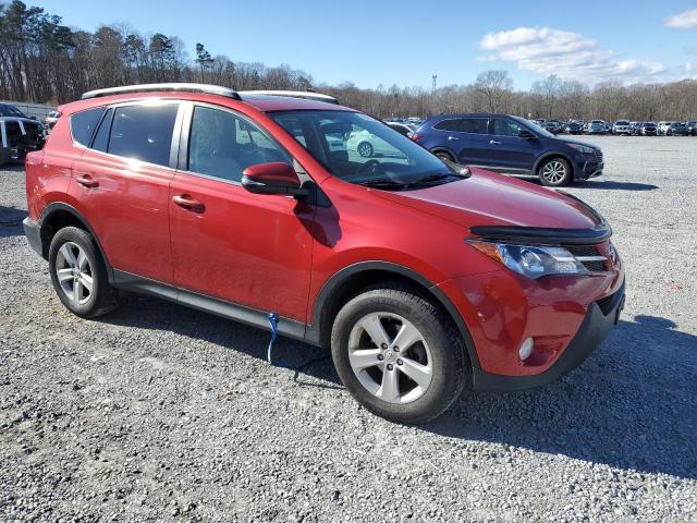 2T3RFREV4DW084937 - 2013 TOYOTA RAV4 XLE RED photo 4