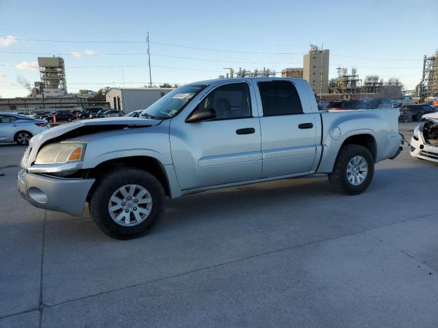 1Z7HC28K66S582134 - 2006 MITSUBISHI RAIDER LS SILVER photo 1