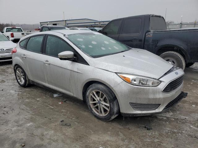 1FADP3K27GL208873 - 2016 FORD FOCUS SE SILVER photo 4