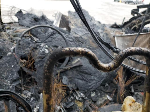 1G1ZE5E76BF397721 - 2011 CHEVROLET MALIBU LTZ ოქროსფერი ფოტო 8