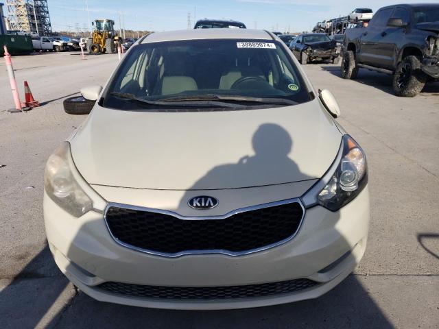 KNAFK4A68F5294254 - 2015 KIA FORTE LX CREAM photo 5