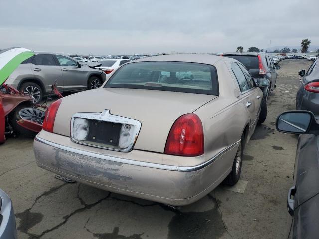 1LNFM81W0WY675773 - 1998 LINCOLN TOWN CAR EXECUTIVE TAN photo 3