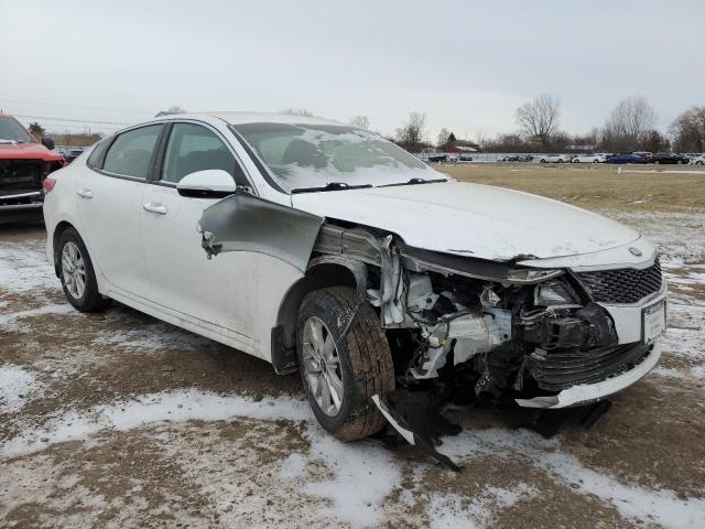 5XXGT4L3XJG229112 - 2018 KIA OPTIMA LX WHITE photo 4