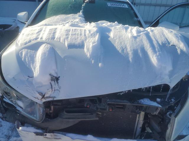 1G4GC5E32CF251069 - 2012 BUICK LACROSSE WHITE photo 11