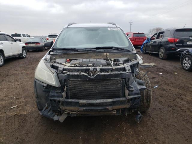 1GNKRFKD9EJ314403 - 2014 CHEVROLET TRAVERSE LS SILVER photo 5