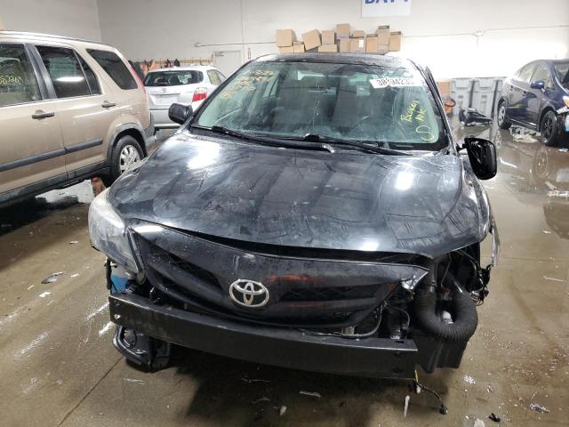 2T1BU4EE1DC101035 - 2013 TOYOTA COROLLA BASE BLACK photo 5