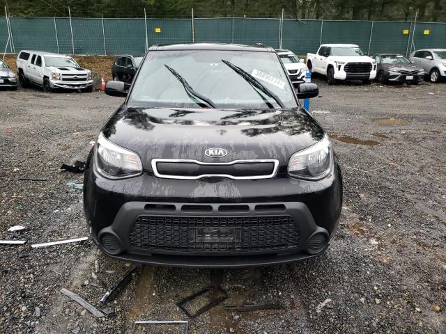 KNDJN2A27G7394227 - 2016 KIA SOUL BLACK photo 5