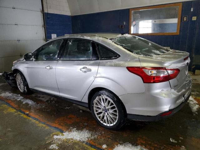 1FADP3F25DL199452 - 2013 FORD FOCUS SE SILVER photo 2