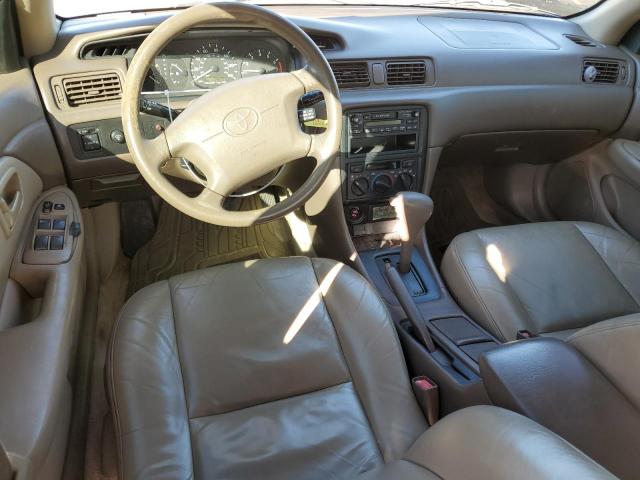 4T1BG22K4WU234590 - 1998 TOYOTA CAMRY CE TAN photo 8