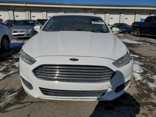 1FA6P0H74G5126498 - 2016 FORD FUSION SE WHITE photo 5