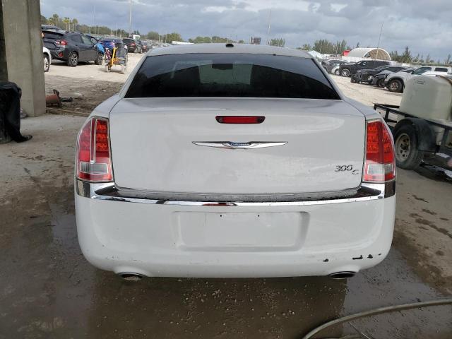 2C3CCAET7EH118132 - 2014 CHRYSLER 300C WHITE photo 6