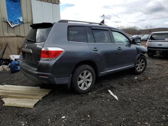 5TDBK3EH1BS092867 - 2011 TOYOTA HIGHLANDER BASE Сұр фото 3