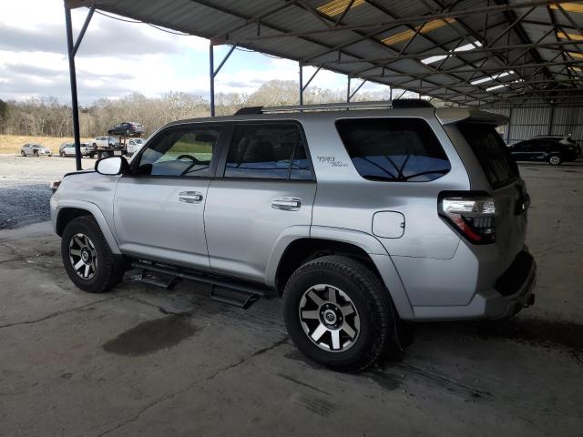 JTEBU5JR1J5580821 - 2018 TOYOTA 4RUNNER SR5/SR5 PREMIUM 银色 照片 2