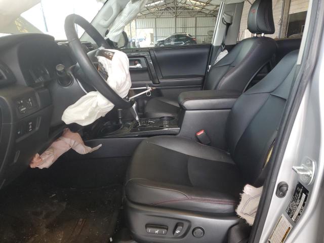 JTEBU5JR1J5580821 - 2018 TOYOTA 4RUNNER SR5/SR5 PREMIUM 银色 照片 7