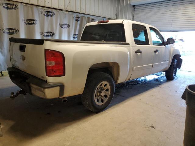 2GCEC13CX71708862 - 2007 CHEVROLET SILVERADO C1500 CREW CAB WHITE photo 3