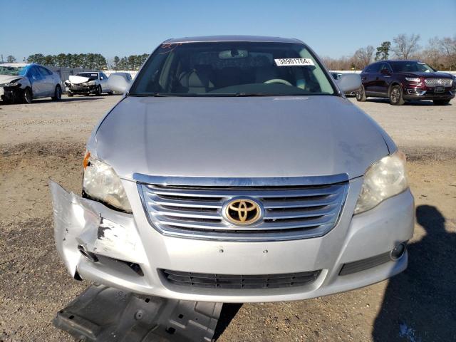 4T1BK36B78U313687 - 2008 TOYOTA AVALON XL SILVER photo 5