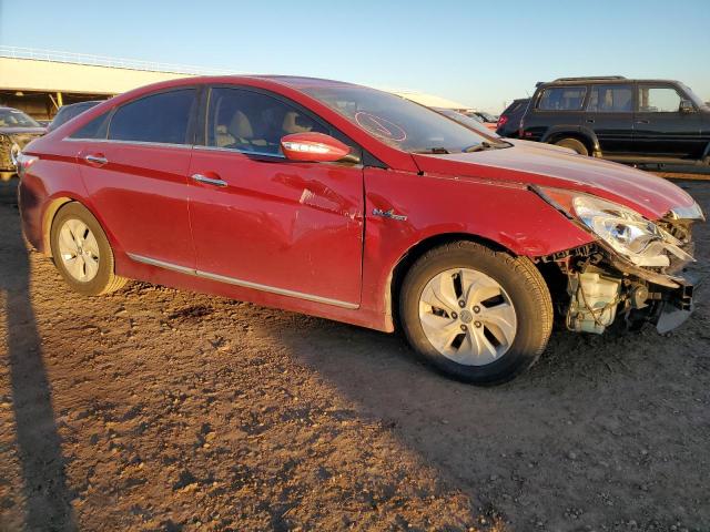 KMHEC4A41DA081477 - 2013 HYUNDAI SONATA HYBRID RED photo 4