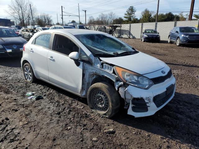 KNADM5A3XG6600332 - 2016 KIA RIO LX WHITE photo 4