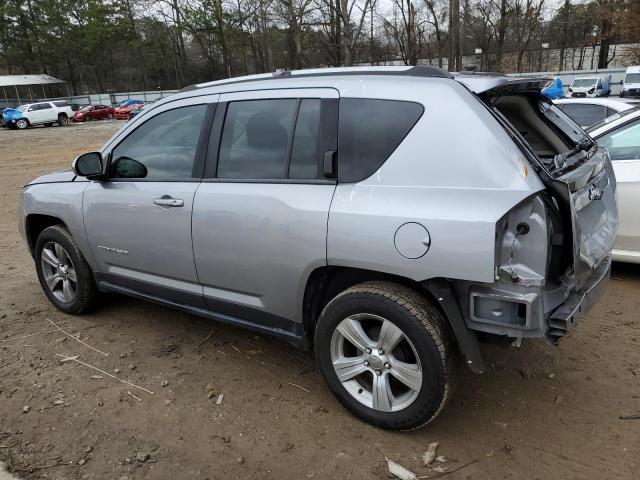 1C4NJCEA0GD588698 - 2016 JEEP COMPASS LATITUDE SILVER photo 2