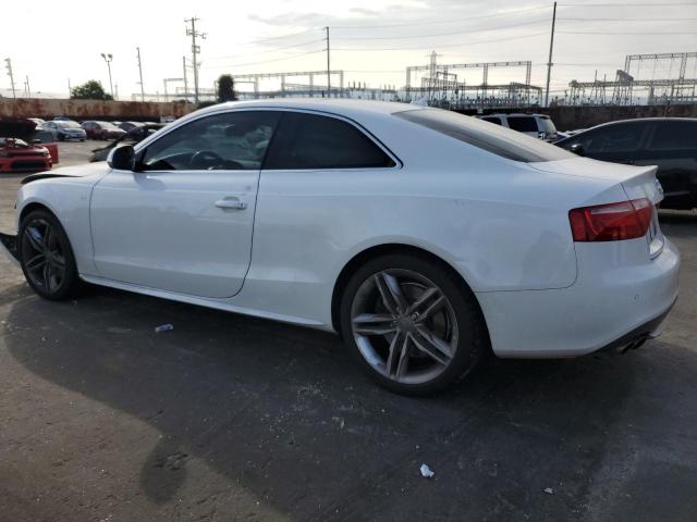 WAURV78TX9A032670 - 2009 AUDI S5 QUATTRO WHITE photo 2