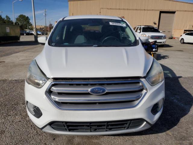 1FMCU0GD6HUB82992 - 2017 FORD ESCAPE SE WHITE photo 5