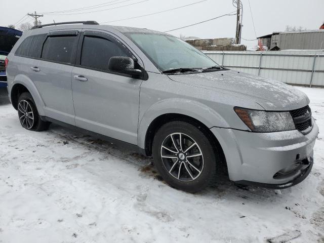 3C4PDCAB4JT445043 - 2018 DODGE JOURNEY SE SILVER photo 4