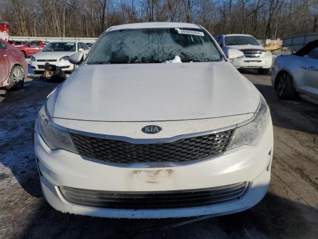 5XXGT4L30GG064325 - 2016 KIA OPTIMA LX WHITE photo 5