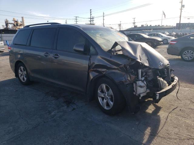 5TDKK3DC1DS386567 - 2013 TOYOTA SIENNA LE GRAY photo 4