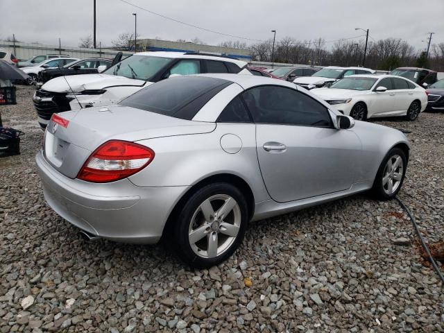 WDBWK54F18F187949 - 2008 MERCEDES-BENZ SLK 280 SILVER photo 3