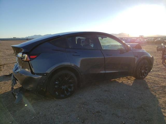 7SAYGDEE5NF407852 - 2022 TESLA MODEL Y GRAY photo 3