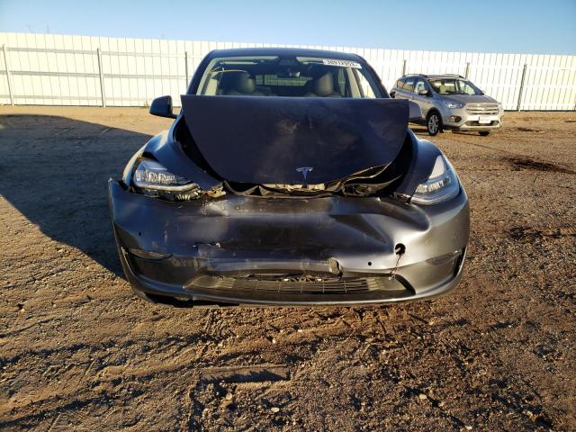 7SAYGDEE5NF407852 - 2022 TESLA MODEL Y GRAY photo 5