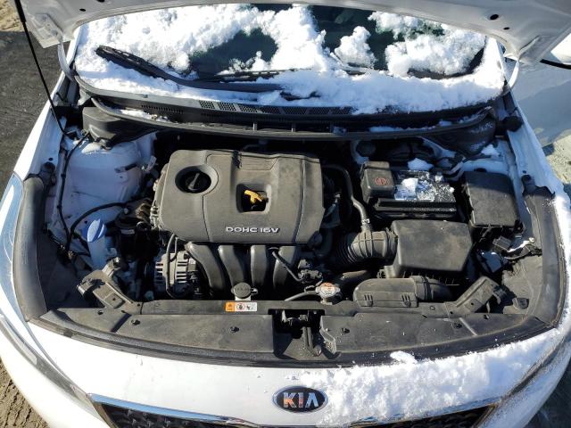 3KPFK4A72HE156437 - 2017 KIA FORTE LX WHITE photo 11