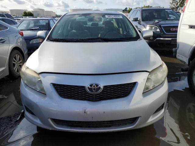 JTDBL40E79J017713 - 2009 TOYOTA COROLLA BASE 银色 照片 5