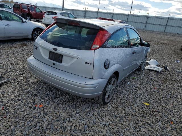 1FAHP31N56W217694 - 2006 FORD FOCUS ZX3 SILVER photo 4