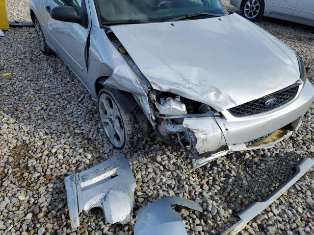 1FAHP31N56W217694 - 2006 FORD FOCUS ZX3 SILVER photo 9