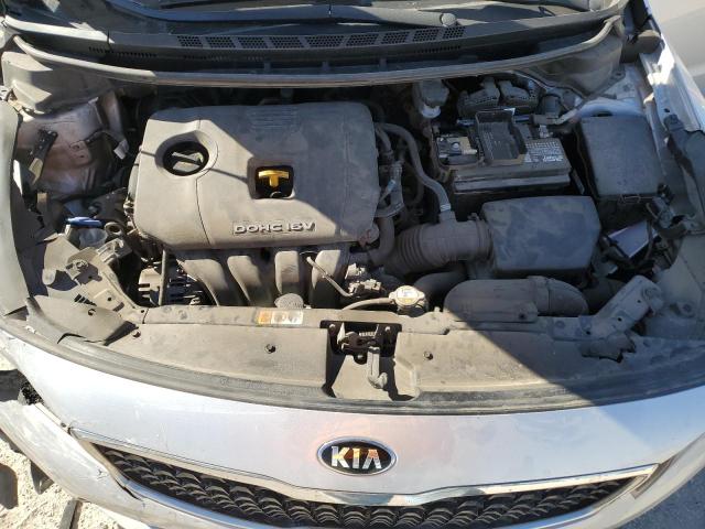 3KPFK4A76JE234594 - 2018 KIA FORTE LX SILVER photo 11