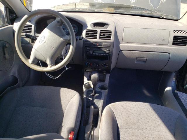 KNADC125046305702 - 2004 KIA RIO GRAY photo 8