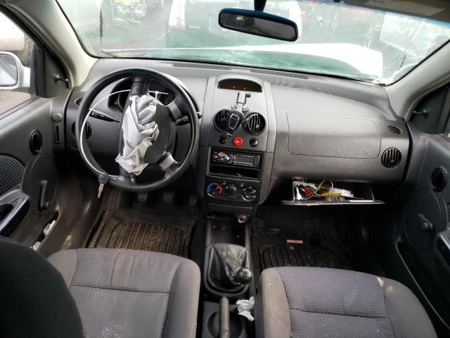 KL1TD66676B684243 - 2006 CHEVROLET AVEO BASE SILVER photo 8