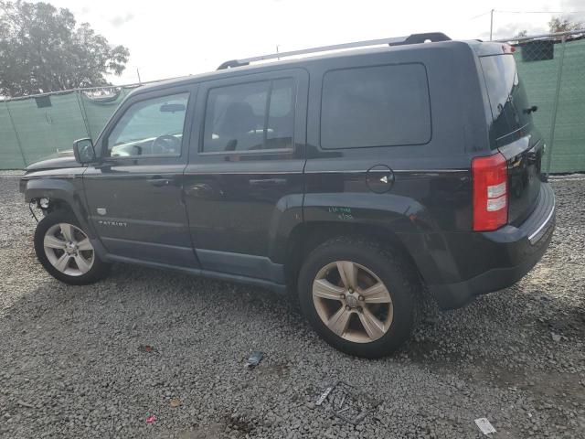 1J4NT4GB6BD172485 - 2011 JEEP PATRIOT LATITUDE BLACK photo 2