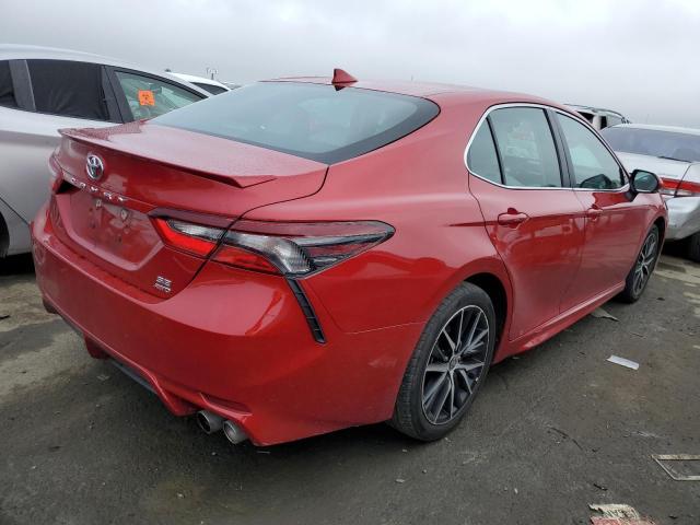 4T1T11BK2PU085839 - 2023 TOYOTA CAMRY SE NIGHT SHADE RED photo 3