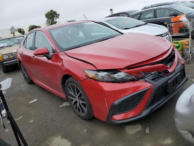 4T1T11BK2PU085839 - 2023 TOYOTA CAMRY SE NIGHT SHADE RED photo 4