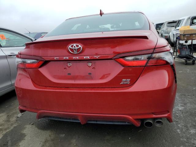 4T1T11BK2PU085839 - 2023 TOYOTA CAMRY SE NIGHT SHADE RED photo 6