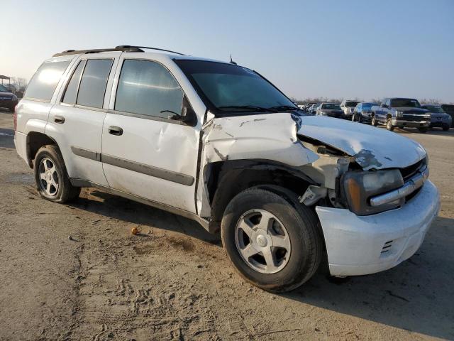 1GNDS13S752138152 - 2005 CHEVROLET TRAILBLAZE LS WHITE photo 4